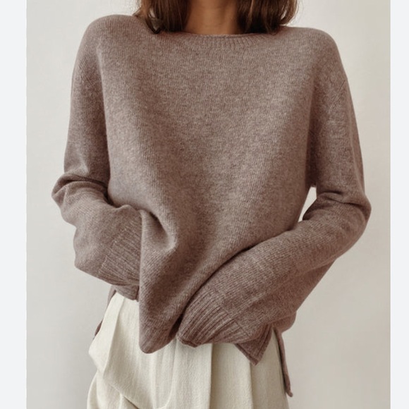 Jenni Kayne Sweaters - NWOT - Jenni Kayne “Everyday Sweater” - Sz. M - Taupe